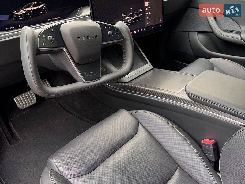 Лифтбек Tesla Model S 2022 в Киеве