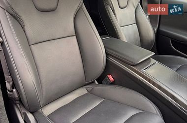 Лифтбек Tesla Model S 2022 в Киеве