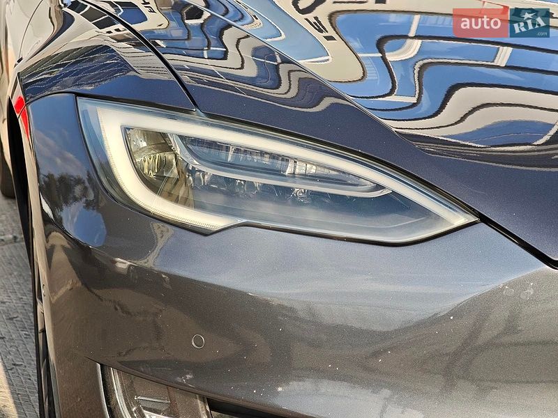 Лифтбек Tesla Model S 2018 в Харькове фото 13 Лифтбек Tesla Model S 2018 в Харькове