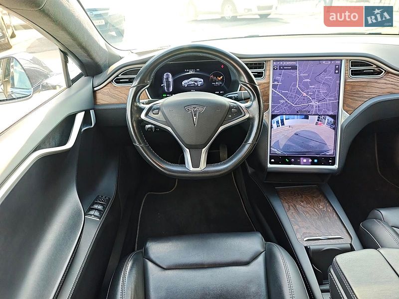 Лифтбек Tesla Model S 2018 в Харькове фото 16 Лифтбек Tesla Model S 2018 в Харькове