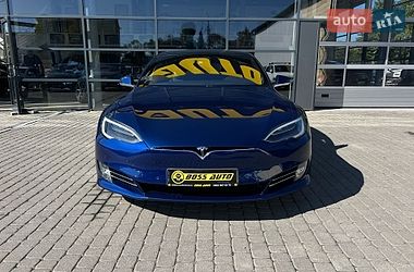 Лифтбек Tesla Model S 2018 в Ивано-Франковске