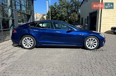 Лифтбек Tesla Model S 2018 в Ивано-Франковске