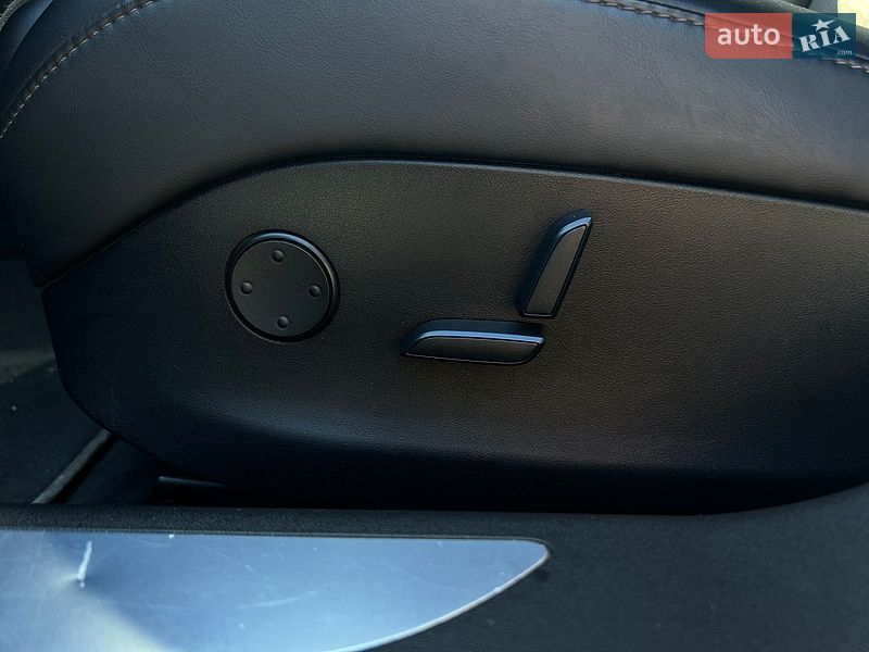 Лифтбек Tesla Model S 2018 в Ивано-Франковске