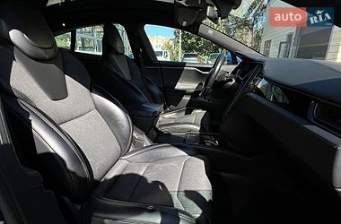 Лифтбек Tesla Model S 2018 в Ивано-Франковске