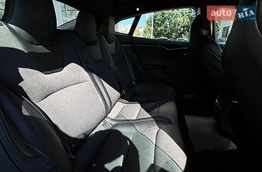 Лифтбек Tesla Model S 2018 в Ивано-Франковске