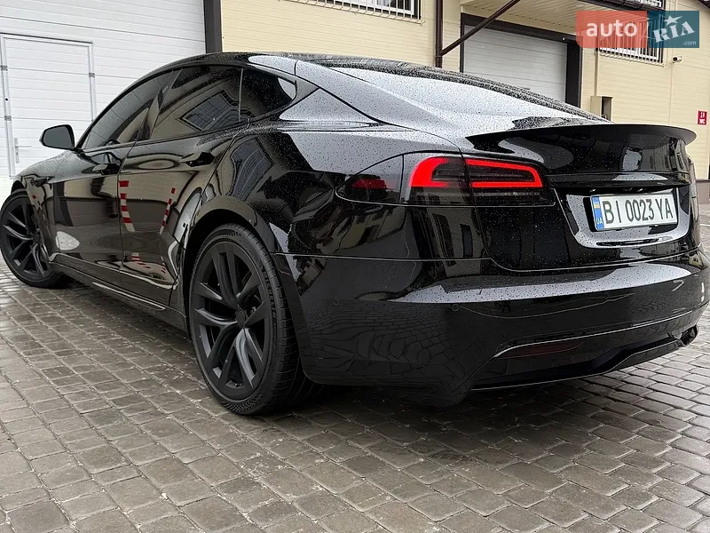 Tesla Model S 2022