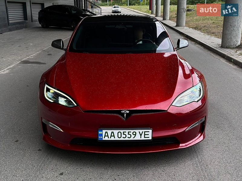 Ліфтбек Tesla Model S 2024 в Києві