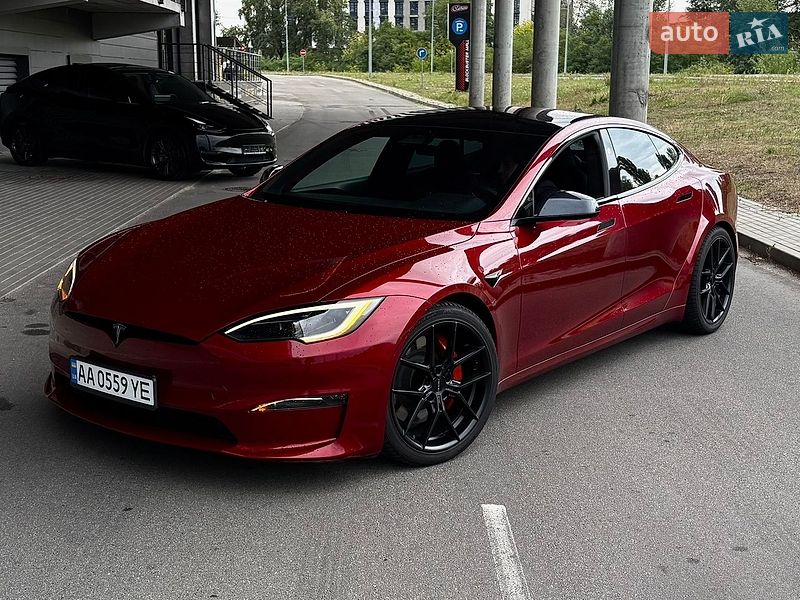 Ліфтбек Tesla Model S 2024 в Києві