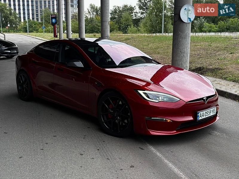 Ліфтбек Tesla Model S 2024 в Києві