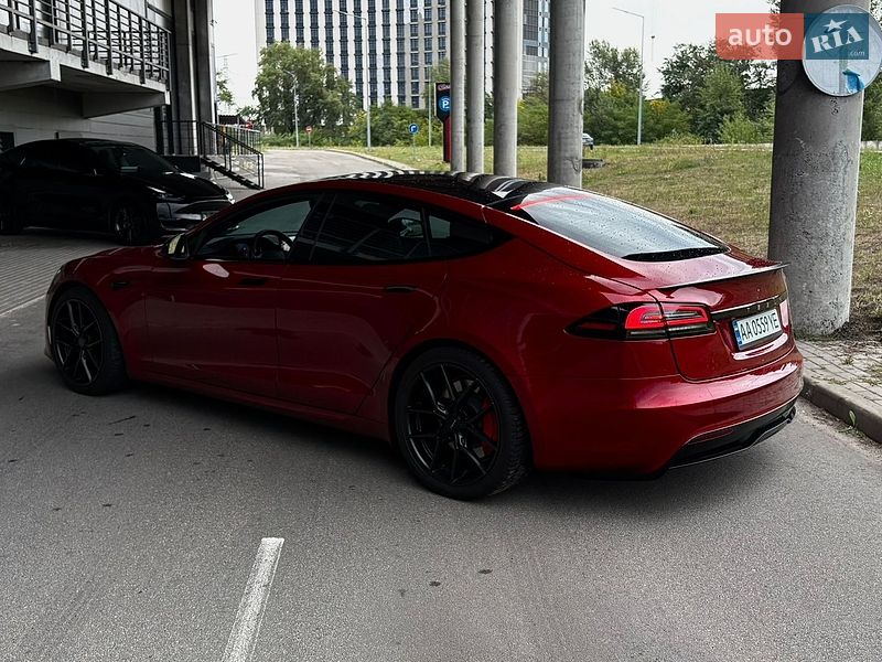 Ліфтбек Tesla Model S 2024 в Києві