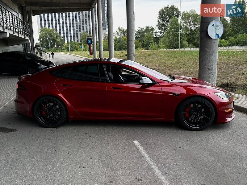 Ліфтбек Tesla Model S 2024 в Києві