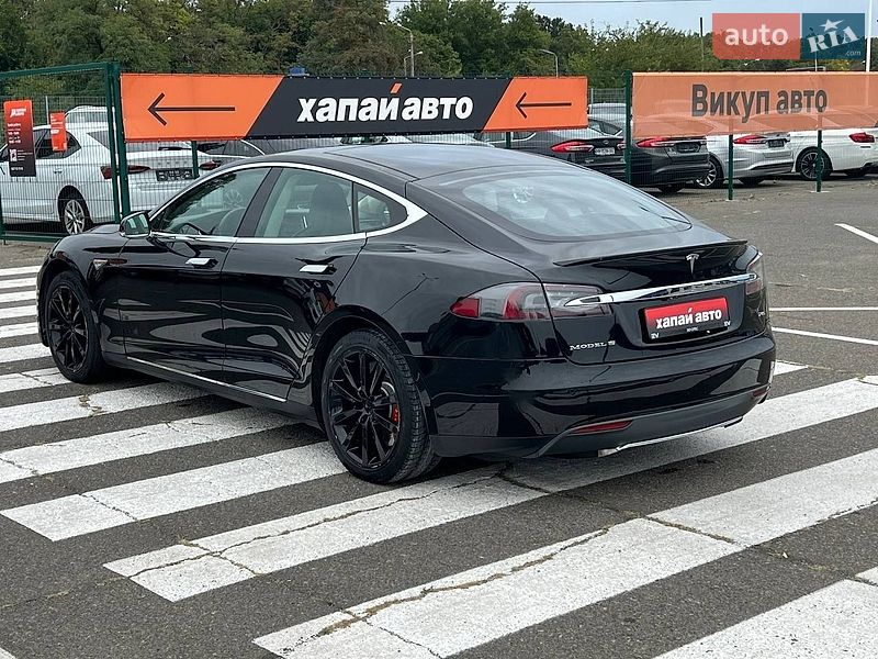 Ліфтбек Tesla Model S 2014 в Одесі
