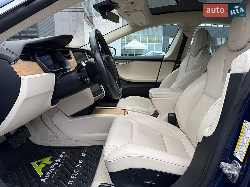 Ліфтбек Tesla Model S 2018 в Києві