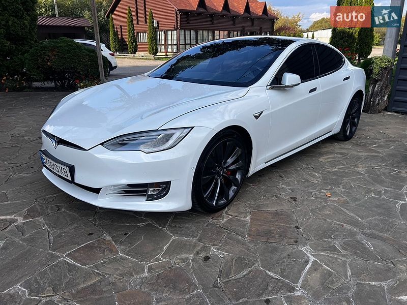 Tesla Model S 2017