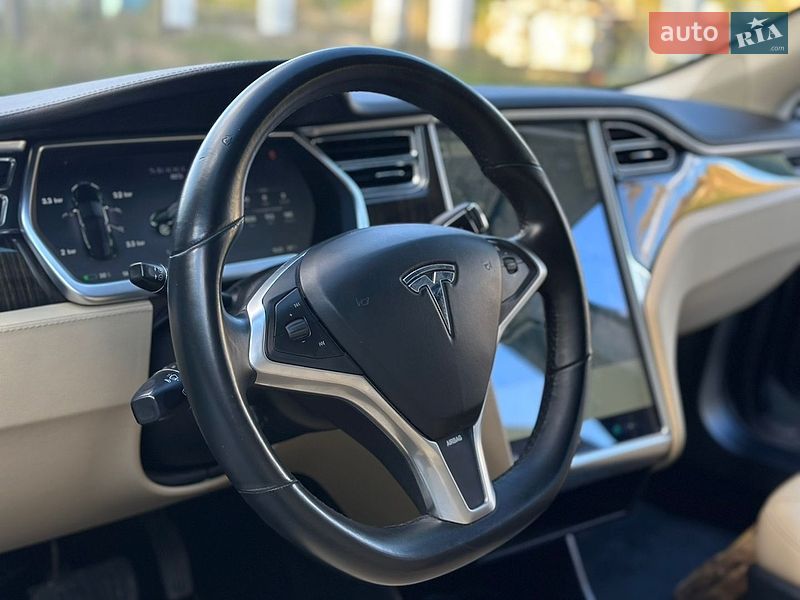 Лифтбек Tesla Model S 2013 в Виннице фото 20 Лифтбек Tesla Model S 2013 в Виннице