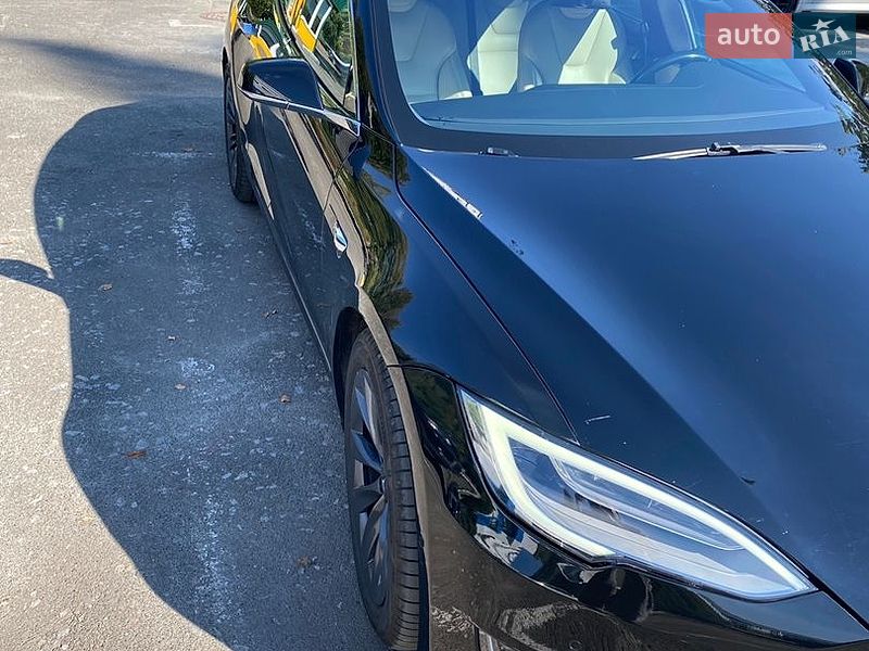 Лифтбек Tesla Model S 2020 в Киеве фото 7 Лифтбек Tesla Model S 2020 в Киеве