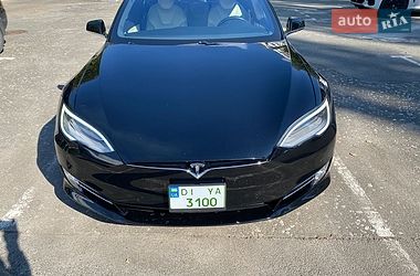 Лифтбек Tesla Model S 2020 в Киеве фото Лифтбек Tesla Model S 2020 в Киеве