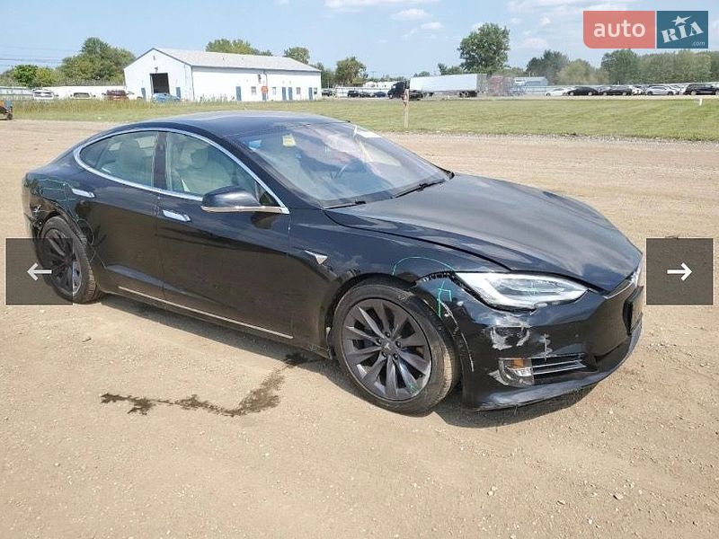 Лифтбек Tesla Model S 2020 в Киеве фото 22 Лифтбек Tesla Model S 2020 в Киеве