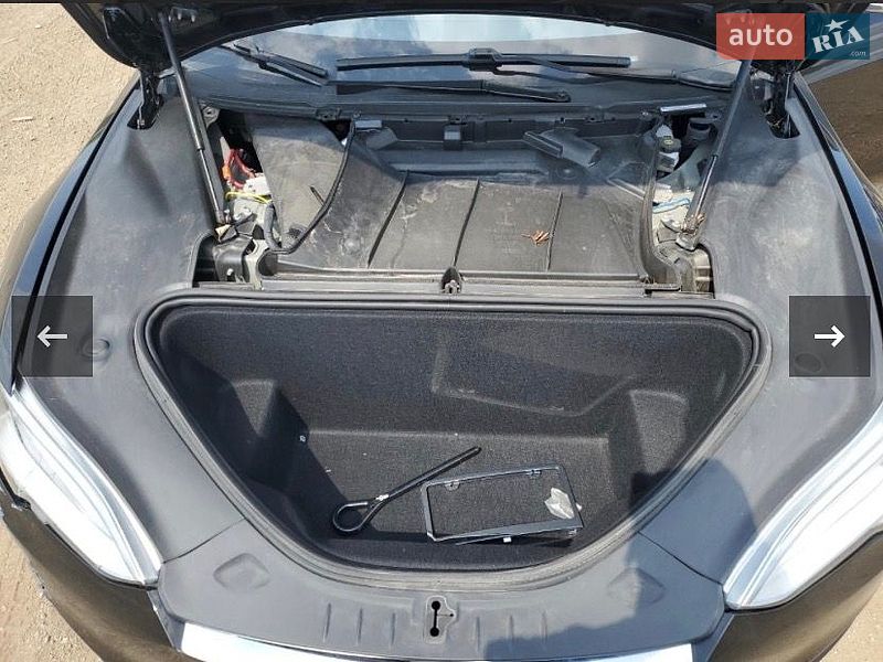 Лифтбек Tesla Model S 2020 в Киеве фото 25 Лифтбек Tesla Model S 2020 в Киеве