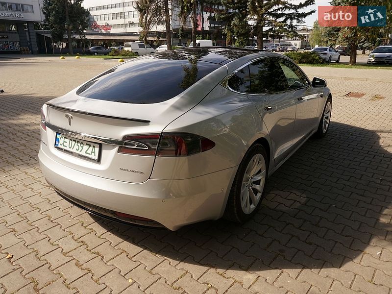 Лифтбек Tesla Model S 2018 в Черновцах фото 6 Лифтбек Tesla Model S 2018 в Черновцах