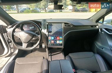 Лифтбек Tesla Model S 2018 в Черновцах фото 22 Лифтбек Tesla Model S 2018 в Черновцах