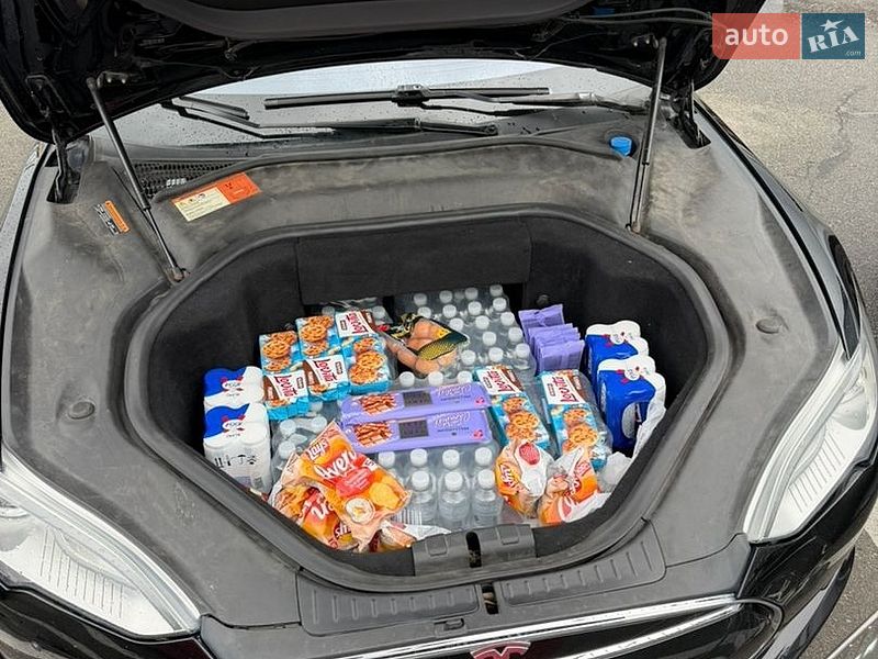 Лифтбек Tesla Model S 2013 в Киеве