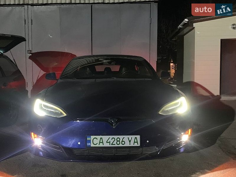 Ліфтбек Tesla Model S 2016 в Софіївській Борщагівці фото 31 Ліфтбек Tesla Model S 2016 в Софіївській Борщагівці
