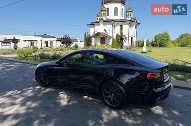 Лифтбек Tesla Model S 2023 в Ровно