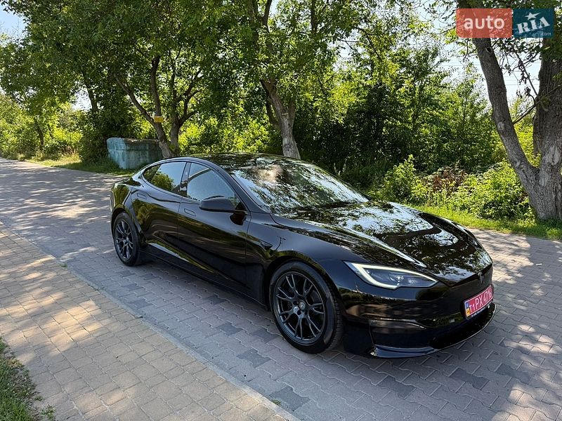 Лифтбек Tesla Model S 2023 в Ровно