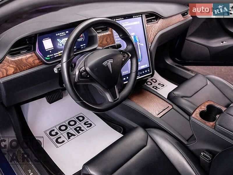 Лифтбек Tesla Model S 2019 в Белгороде-Днестровском