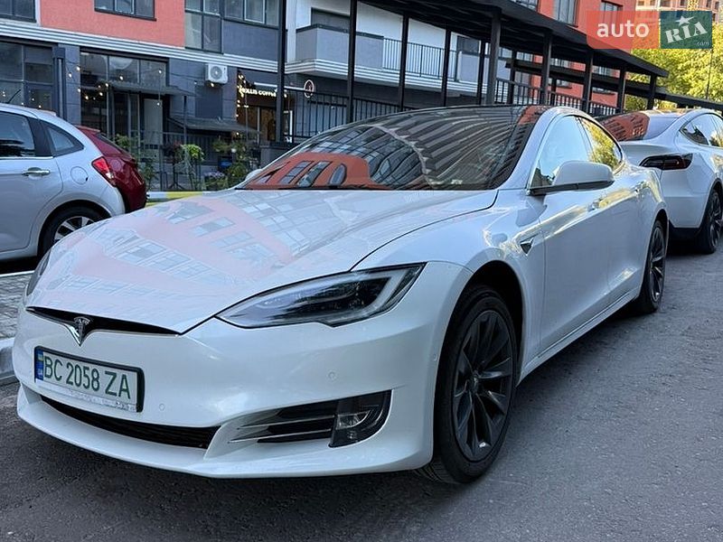 Tesla Model S 2019 Tesla Model S 2019