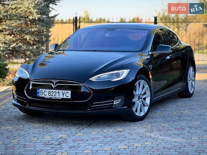 Лифтбек Tesla Model S 2013 в Дрогобыче