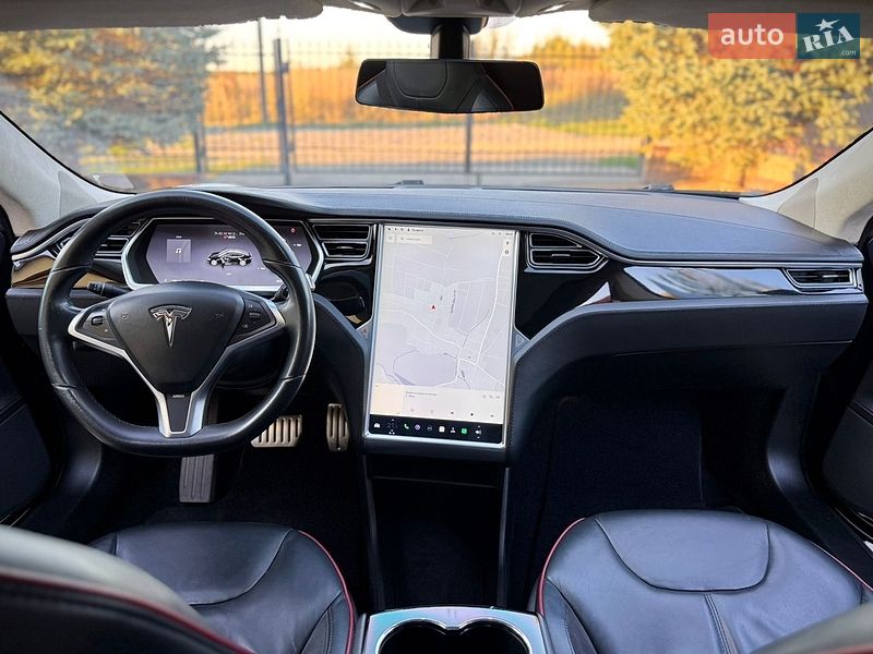 Лифтбек Tesla Model S 2013 в Дрогобыче