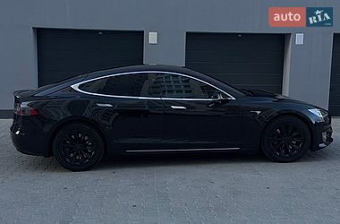 Ліфтбек Tesla Model S 2017 в Тернополі