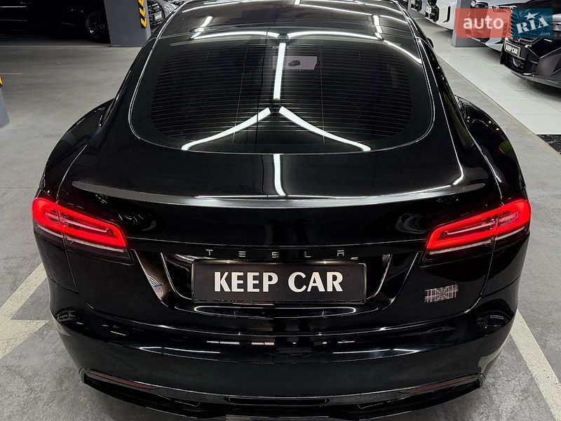 Лифтбек Tesla Model S 2023 в Одессе