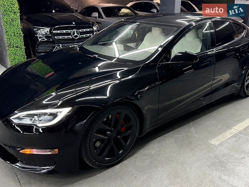 Лифтбек Tesla Model S 2023 в Одессе