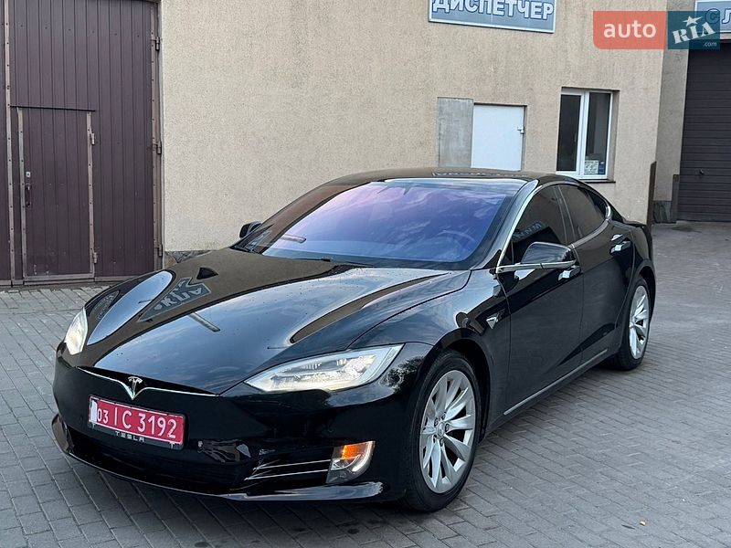 Tesla Model S 2017