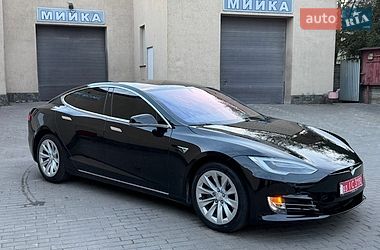 Лифтбек Tesla Model S 2017 в Владимире