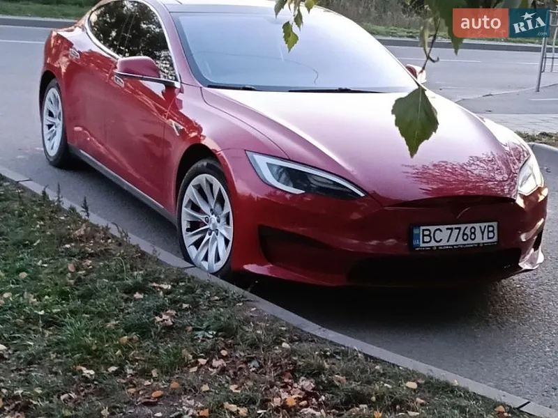 Tesla Model S 2013