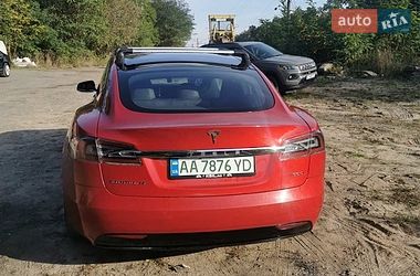 Ліфтбек Tesla Model S 2018 в Ірпені