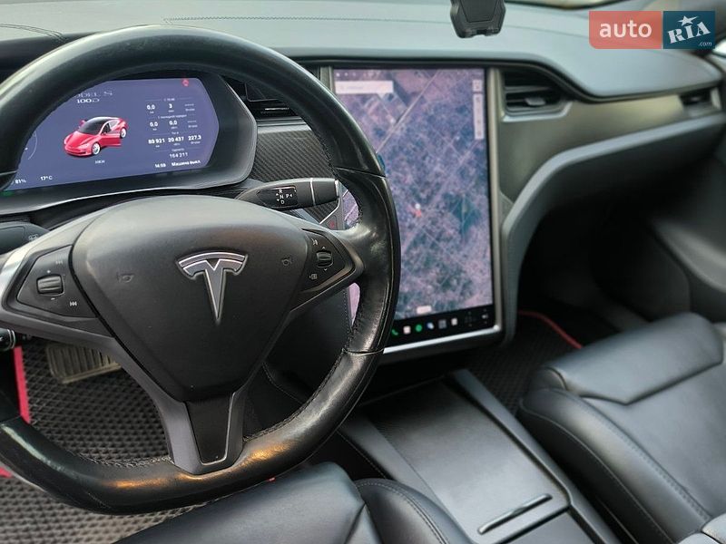 Ліфтбек Tesla Model S 2018 в Ірпені
