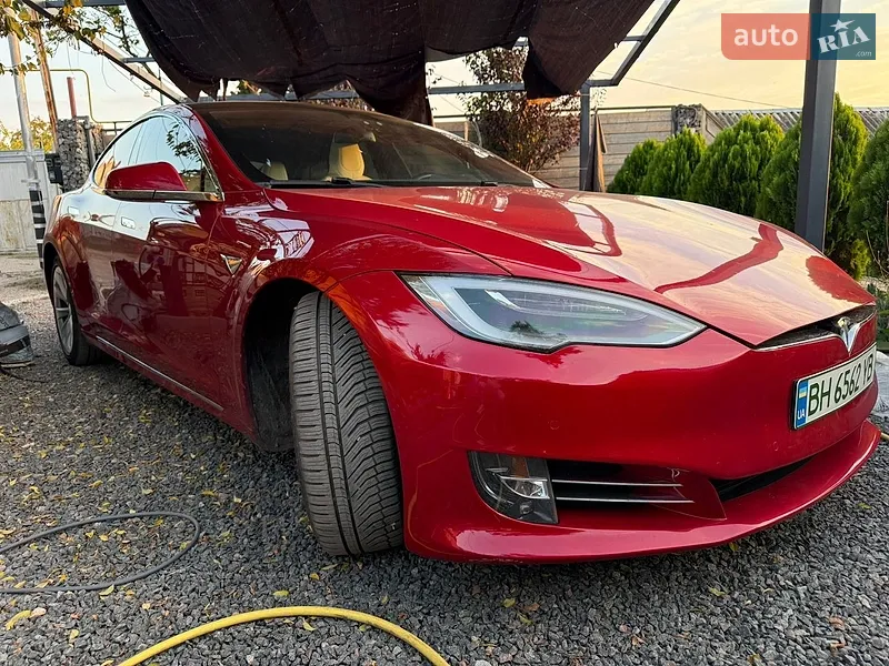 Tesla Model S