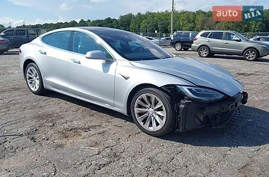 Ліфтбек Tesla Model S 2018 в Житомирі