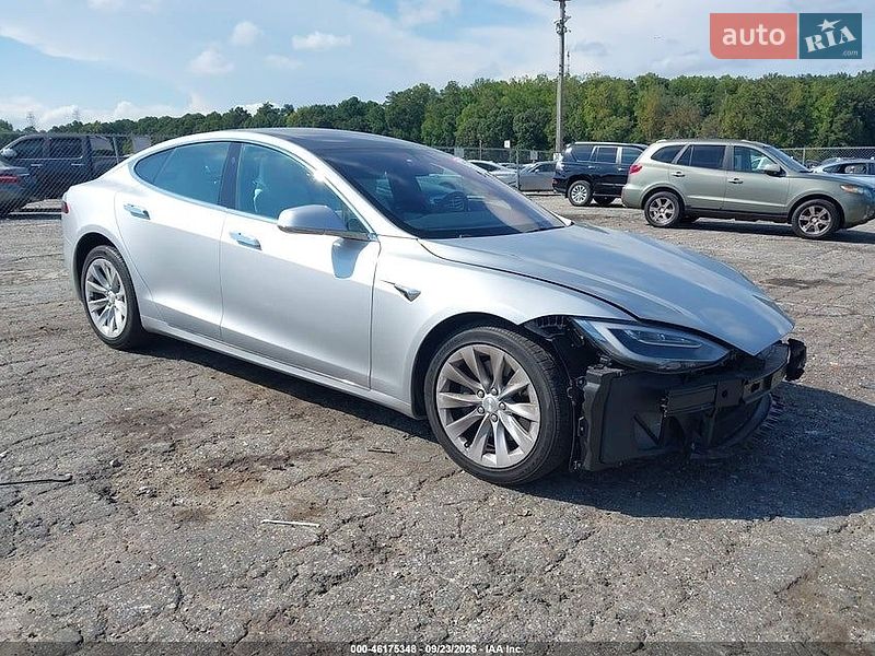 Ліфтбек Tesla Model S 2018 в Житомирі