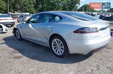 Ліфтбек Tesla Model S 2018 в Житомирі