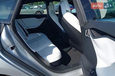 Ліфтбек Tesla Model S 2018 в Житомирі