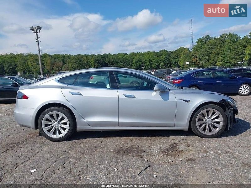 Ліфтбек Tesla Model S 2018 в Житомирі