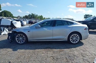 Ліфтбек Tesla Model S 2018 в Житомирі