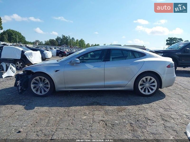 Ліфтбек Tesla Model S 2018 в Житомирі