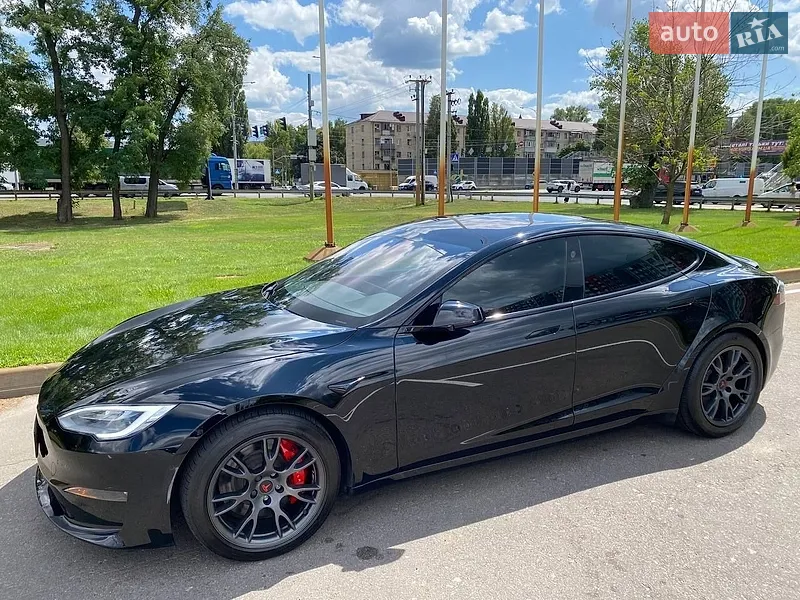 Tesla Model S
